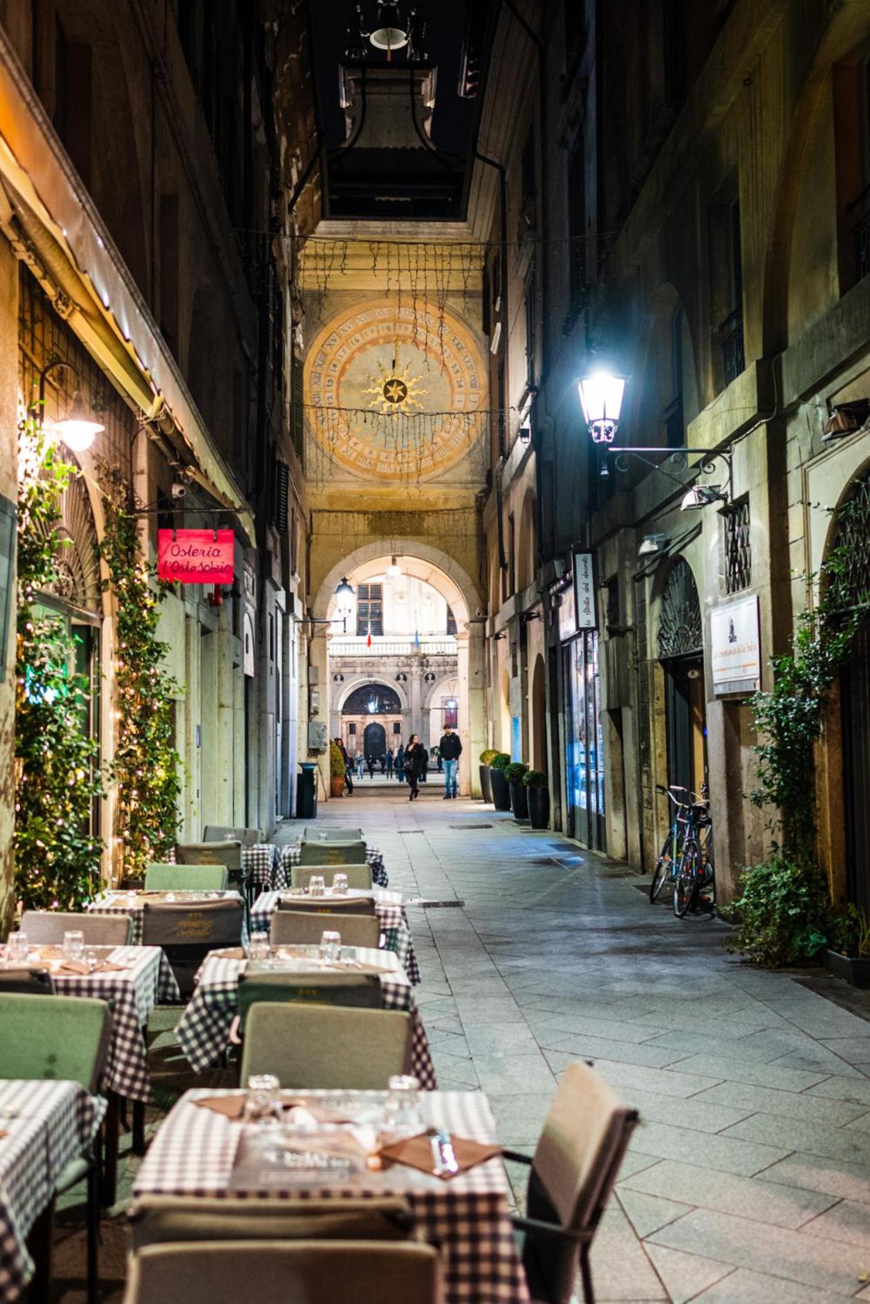 Fiordiluna, Nel Cuore Di Brescia Hotel Exterior foto
